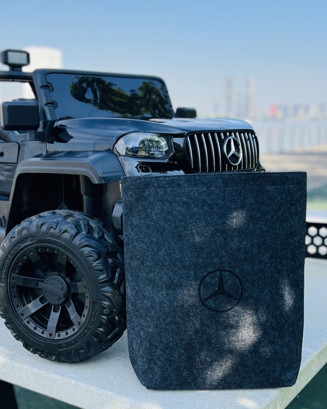 Фирменная сумка Mercedes